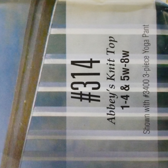 Silhouette Patterns Knit top - Picture 6 of 14